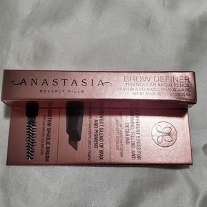 Anastasia Beverly Hills Brow Definer in shade dark brown travel size